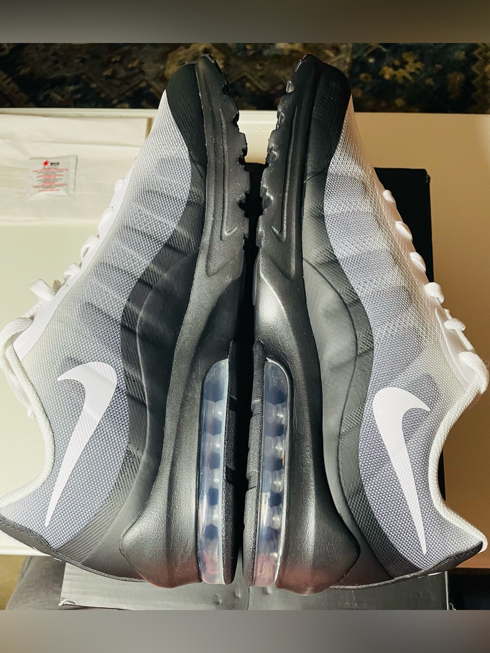 Nike Men's Air Max Invigor Shoes White/Black 14M - Picture 9 of 13